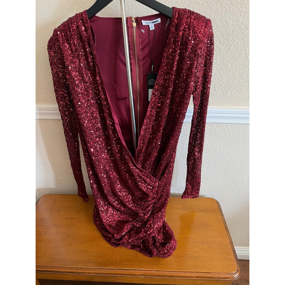 Fashion Nova Sadie Sequin Mini Dress Red Long Sleeve V-Neck 5836D XS NEW
